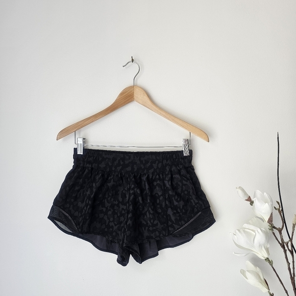 Women's Black Patterned Shorts - Picture 2 of 9